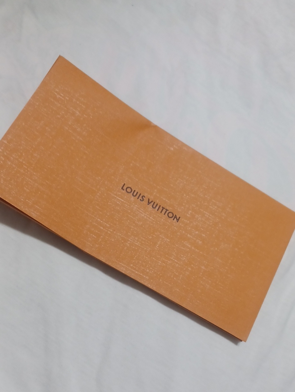 Louis Vuitton Tan Box, Envelope & Cream Dust Pouch - Picture 4 of 6